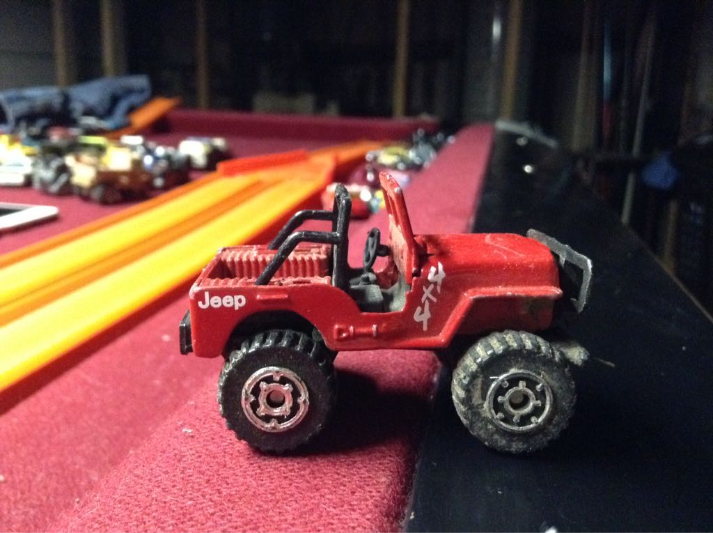Jeep 4x4 - Matchbox Retro Series toy car collectible - Main Image 2
