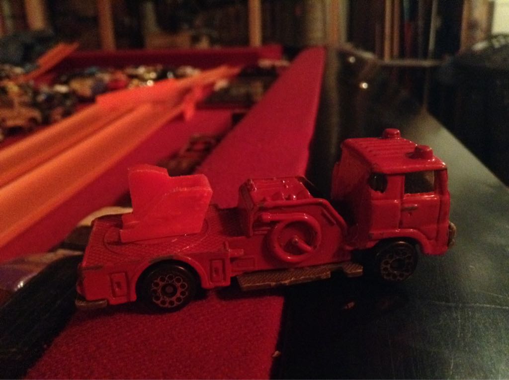 Fire Engine  toy car collectible - Main Image 1