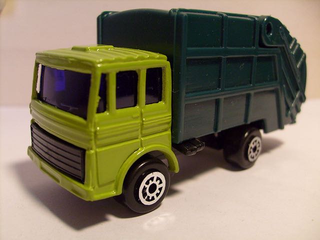Garbage Truck  toy car collectible - Main Image 1