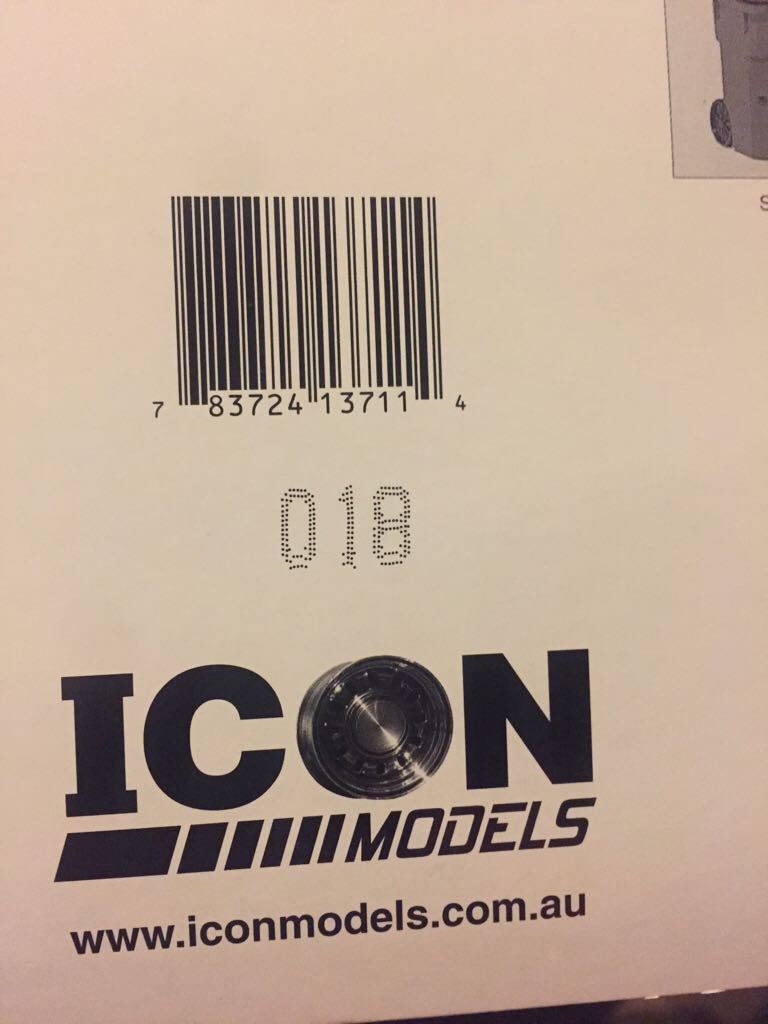 Icon Models  - Garbage Truck toy car collectible - Main Image 2