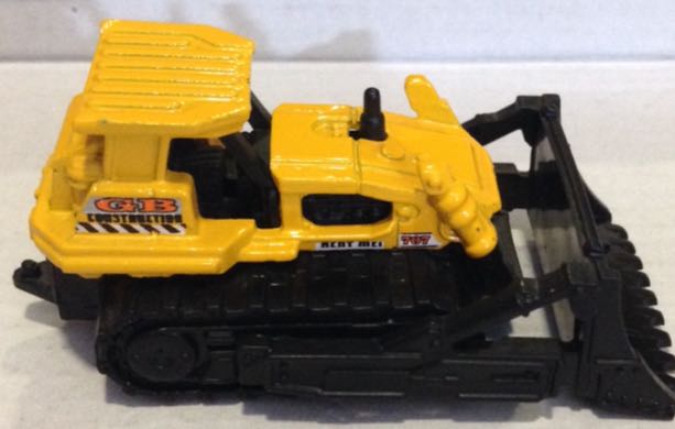 Ground Braker Amarillo - Machtbox toy car collectible - Main Image 1