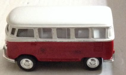Volkswagen Bus 1962 Rojo - Kinsmart toy car collectible - Main Image 2