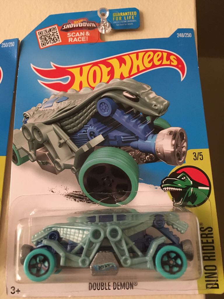 Double Demon - ’16 Dino Riders toy car collectible - Main Image 2