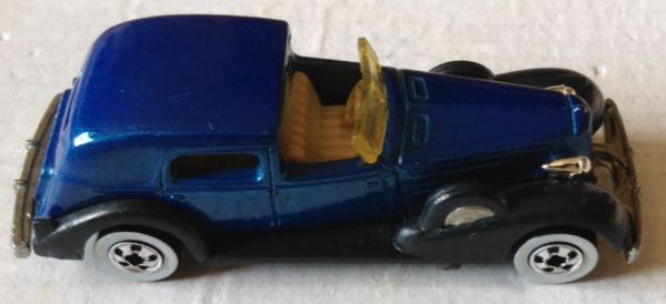 Carcacha Azul Con Chofer Sin Techo - Hot Wheels toy car collectible - Main Image 2