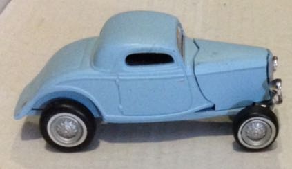 Carcacha Chevy 1949 Azul Cielo - Johnny Lightning toy car collectible - Main Image 2
