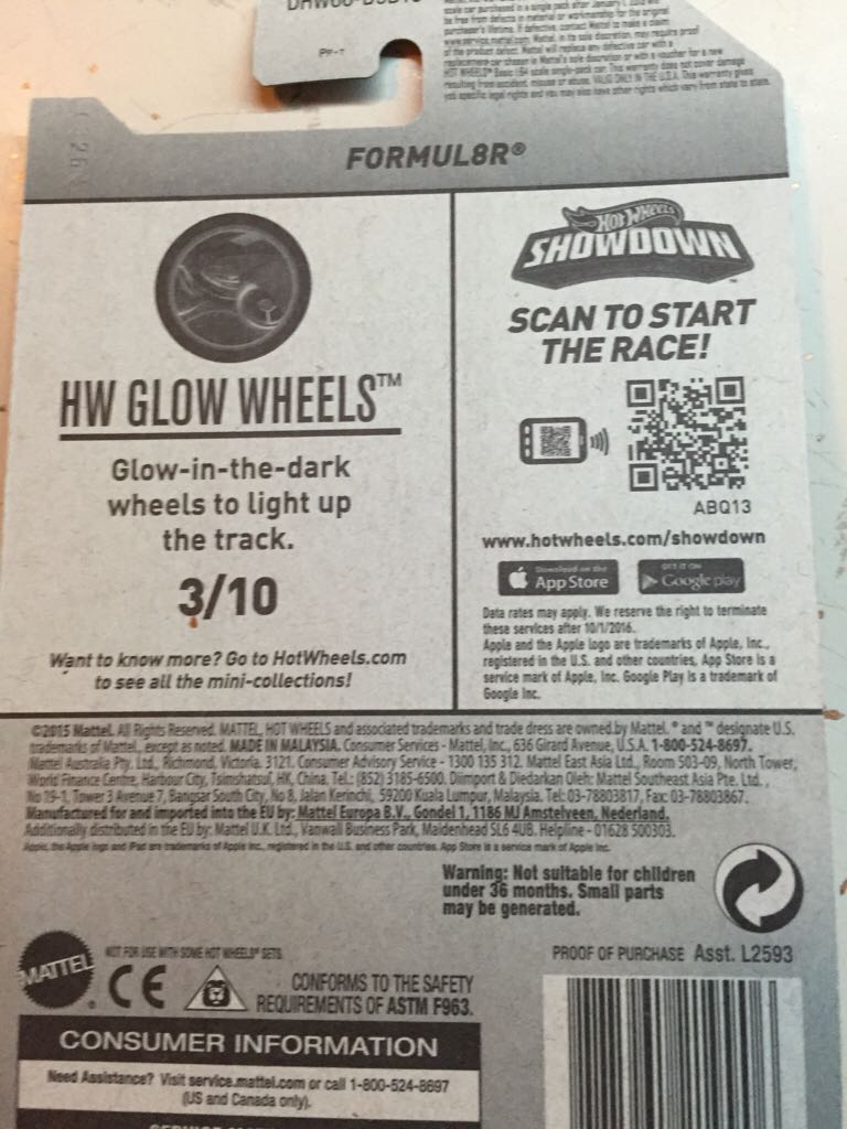 Formul8r - HW - Glow Wheels toy car collectible - Main Image 2