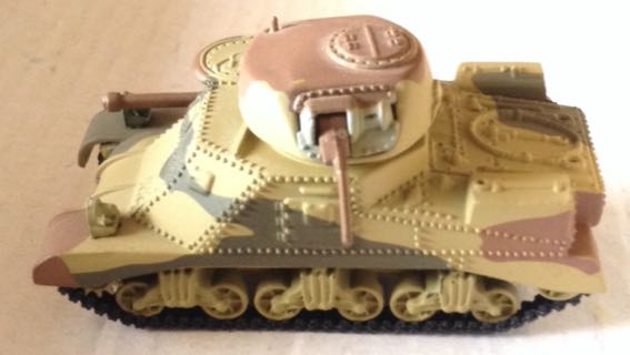 Tanque Militar Cafe Cañon Mediano - Johnny Lightning toy car collectible - Main Image 2