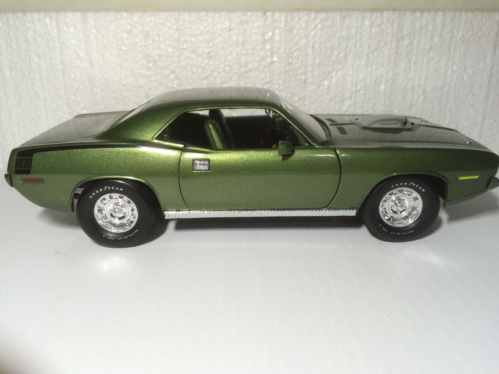 Cuda  toy car collectible - Main Image 1