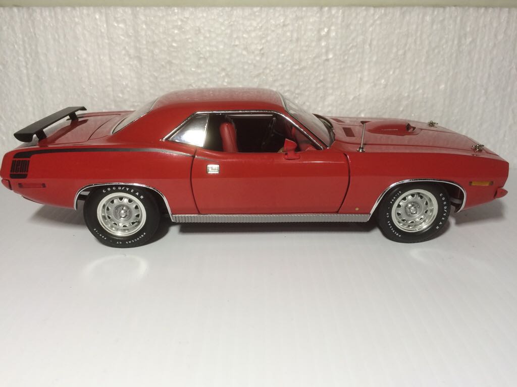 Cuda  toy car collectible - Main Image 1