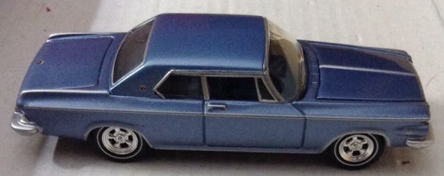 Chrysler 300 Azul - Greenlight toy car collectible - Main Image 2