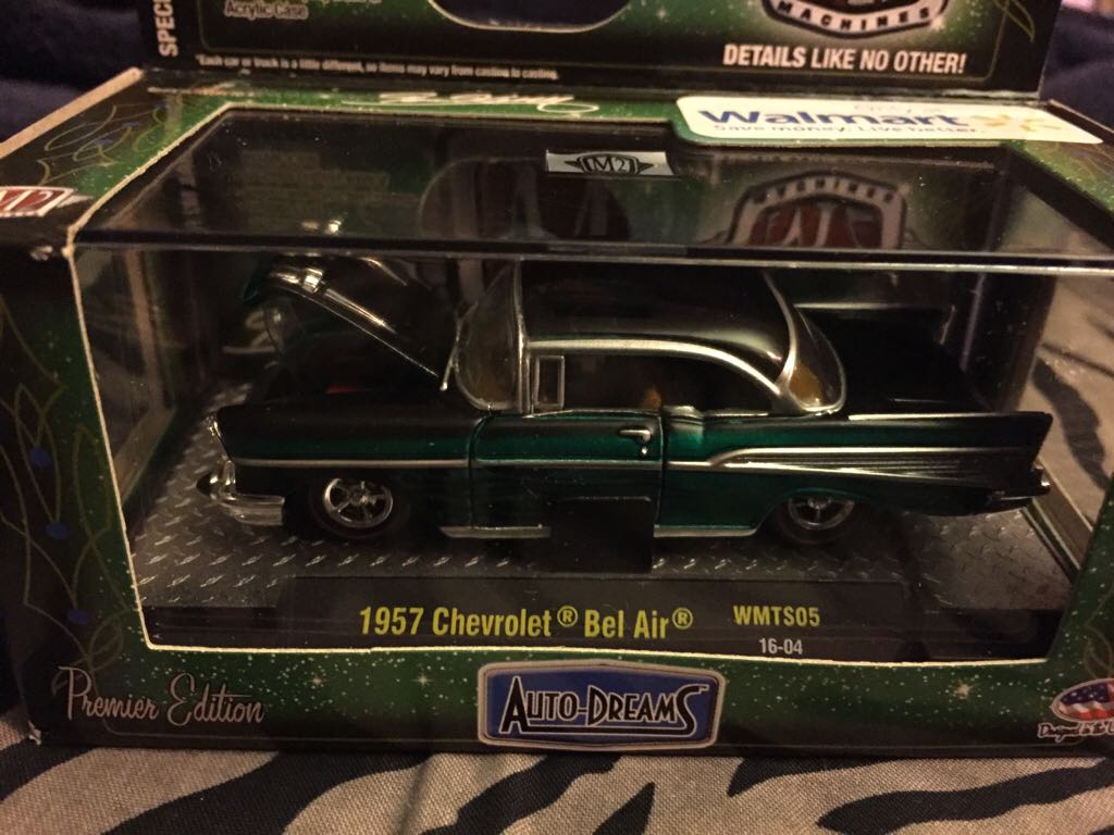 Johnny Lightning Camaro Convertible