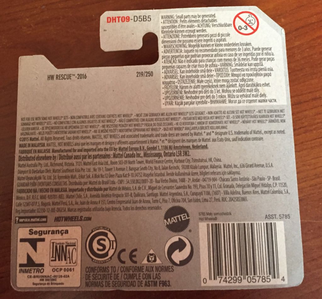 Street Stealth - HW Rescue toy car collectible - Main Image 2