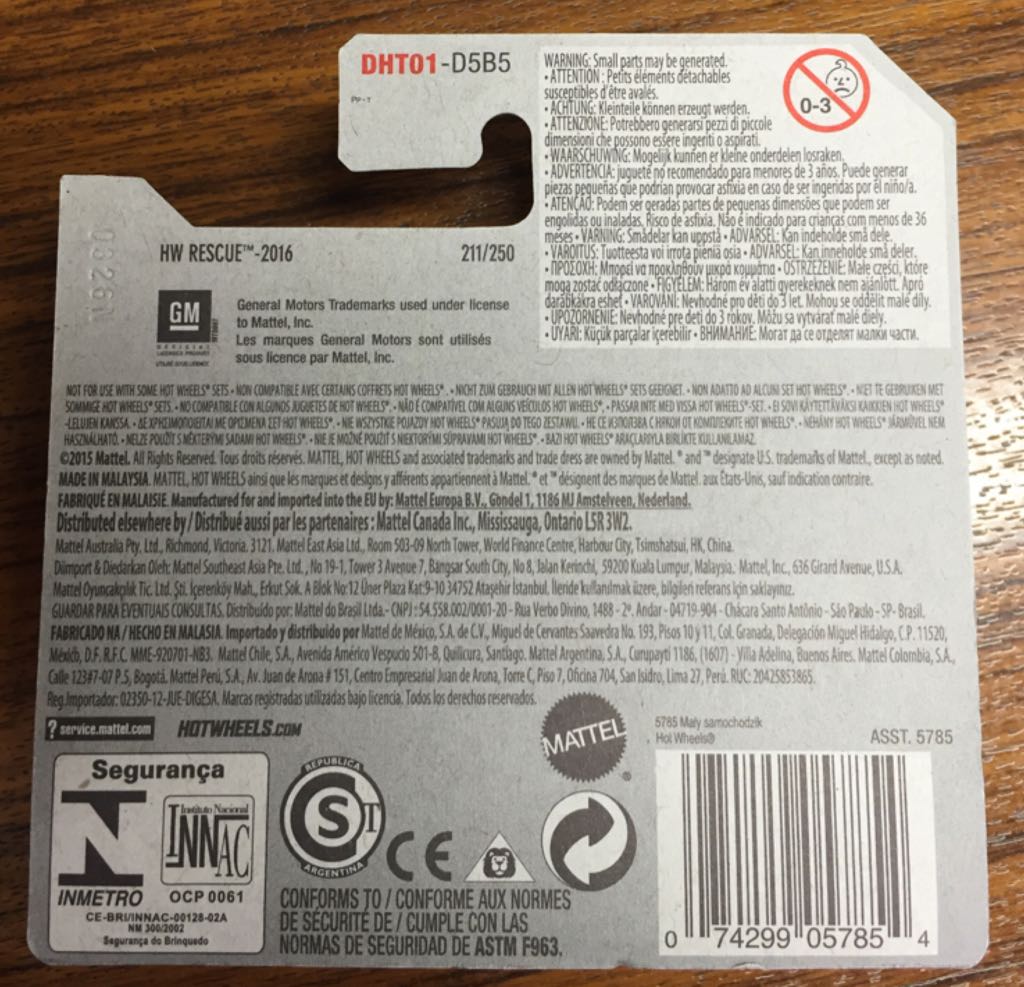 ’10 Camaro SS - 2016 HW Rescue toy car collectible - Main Image 2