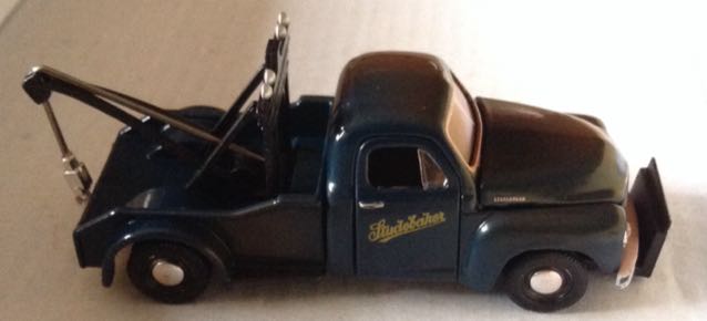 Studebaker 2R Tow Truck 1949 - Castline Inc toy car collectible - Main Image 2
