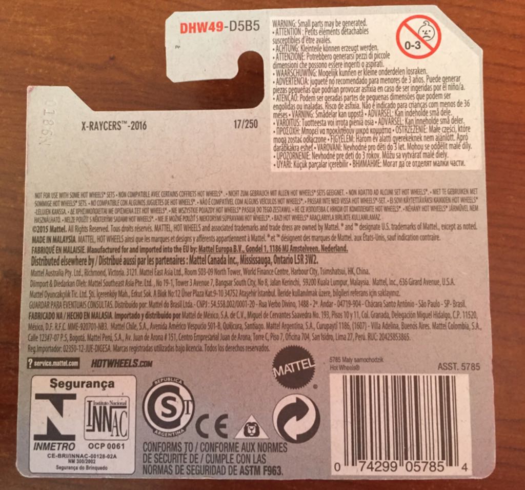 Cloak And Dagger (Loose) - X-RAYCERS toy car collectible - Main Image 2