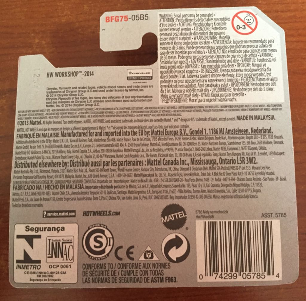 ’68 Plymouth Barracuda Formula S - HW WORKSHOP toy car collectible - Main Image 2