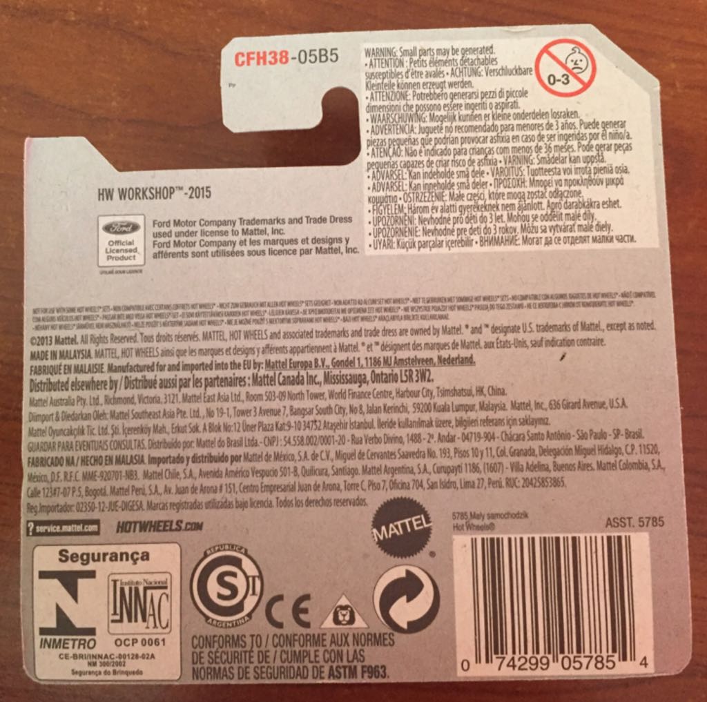 *”8 Crate”, Metallic Red & Black - 2015 - HW Workshop - Garage toy car collectible - Main Image 2