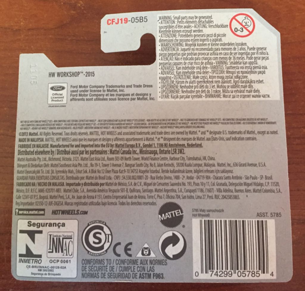 ’65 Mustang 2+2 Fastback - HW WORKSHOP toy car collectible - Main Image 2