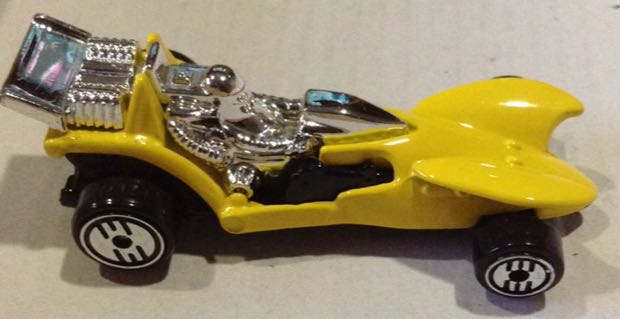 Carro Modificado Tipo Formula Uno Amarillo - Hot Wheels toy car collectible - Main Image 2