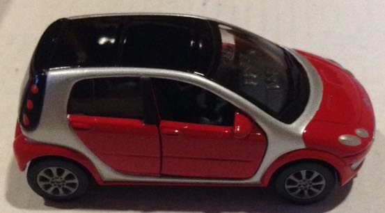 Smart Forfour Rojo - Siku toy car collectible - Main Image 2