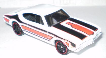 ’68 Olds 442 - HW Muscle Mania toy car collectible - Main Image 2