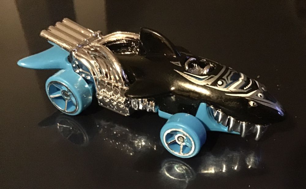 Sharkruiser - HW City toy car collectible - Main Image 4
