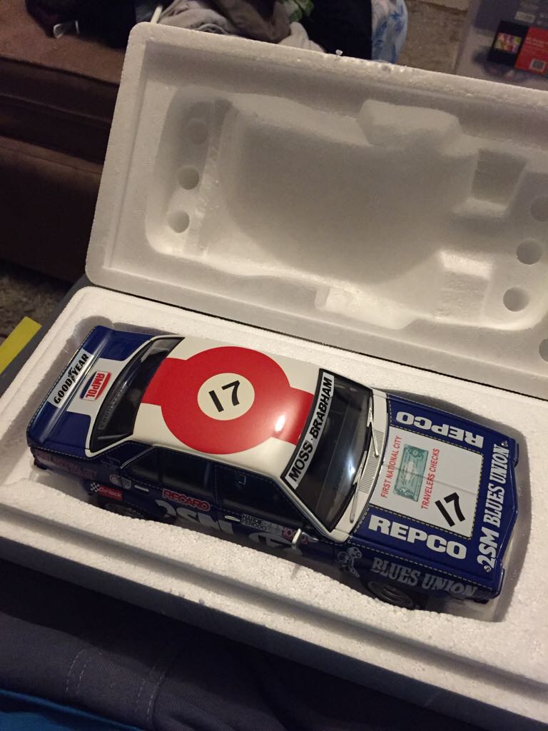Autoart - Touring Car toy car collectible - Main Image 1