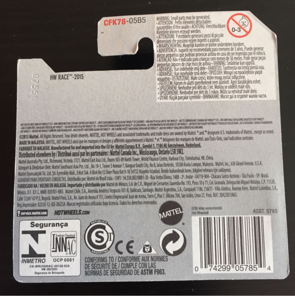 Circle Trucker - HW Race toy car collectible - Main Image 2