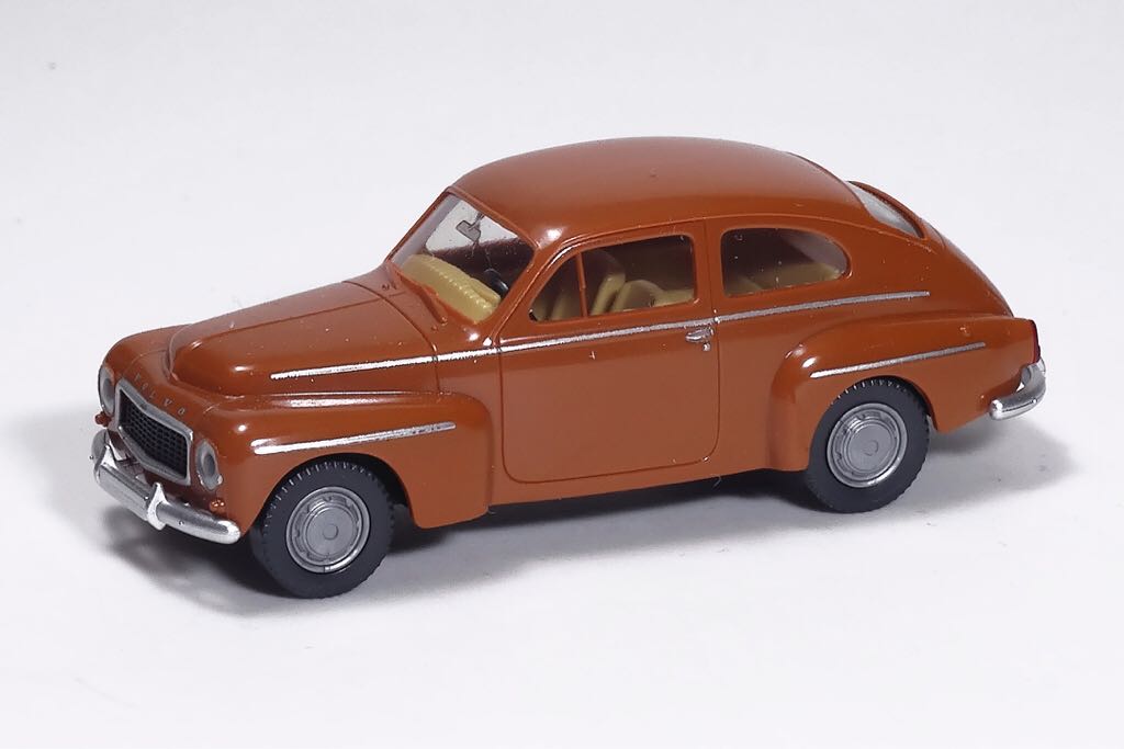 PV 544 - Volvo toy car collectible - Main Image 2
