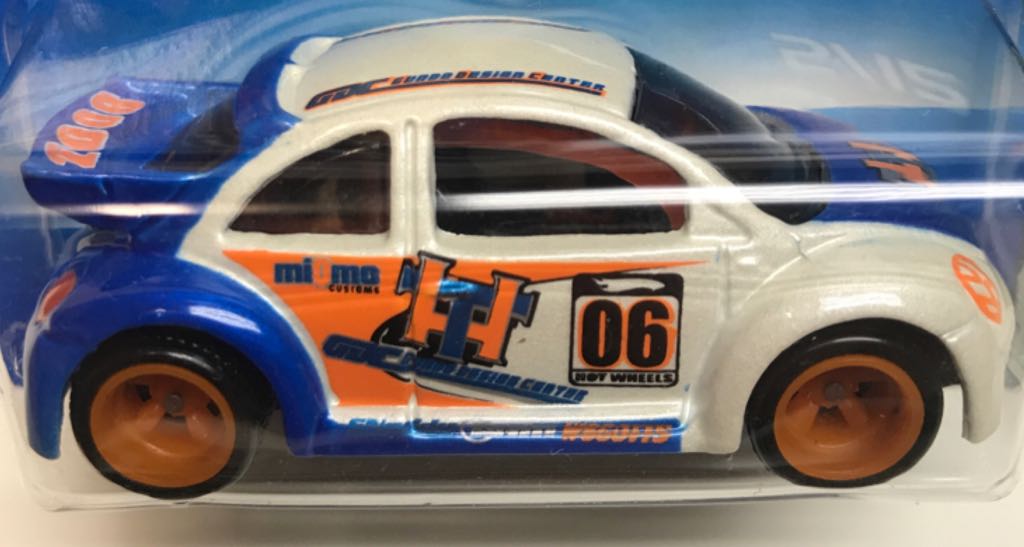 TH - Volkswagen New Beetle Cup - 2006 Treasure Hunt Series toy car collectible - Main Image 2