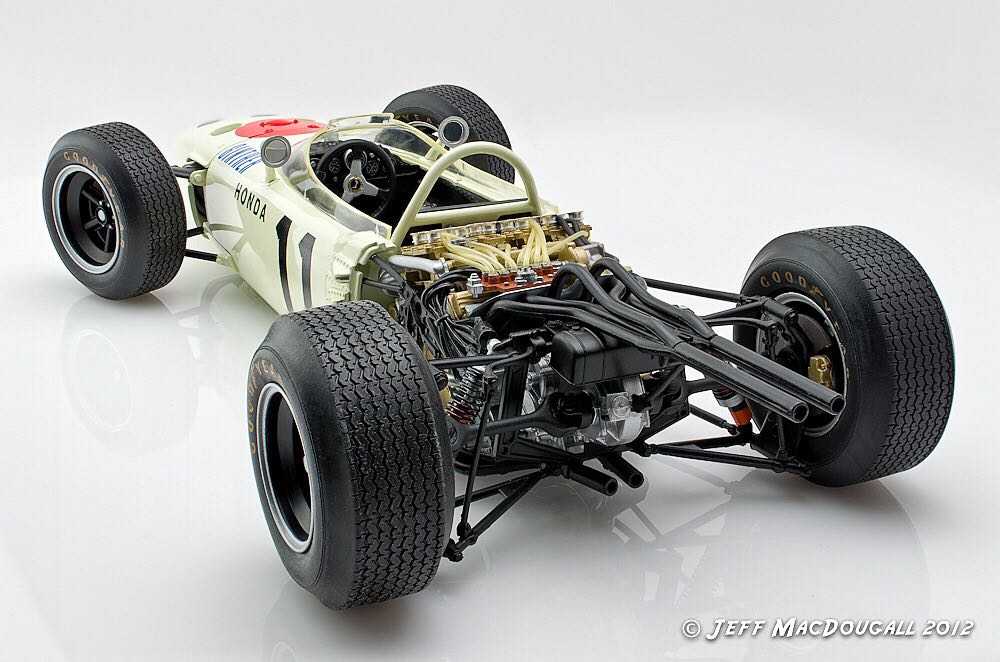 Honda RA 272 - F1 toy car collectible - Main Image 2