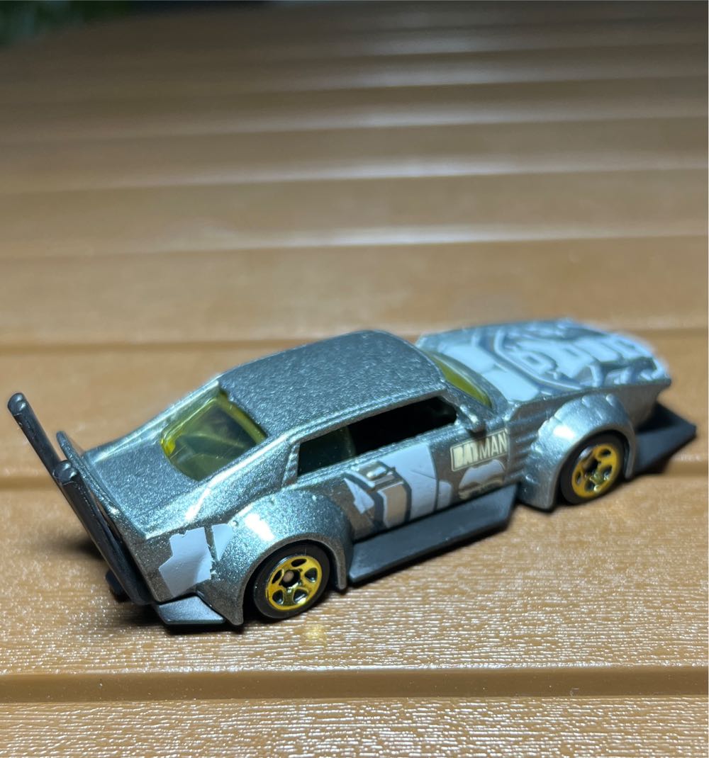 Mad Manga Carro De Batman - Hot Wheels toy car collectible - Main Image 3