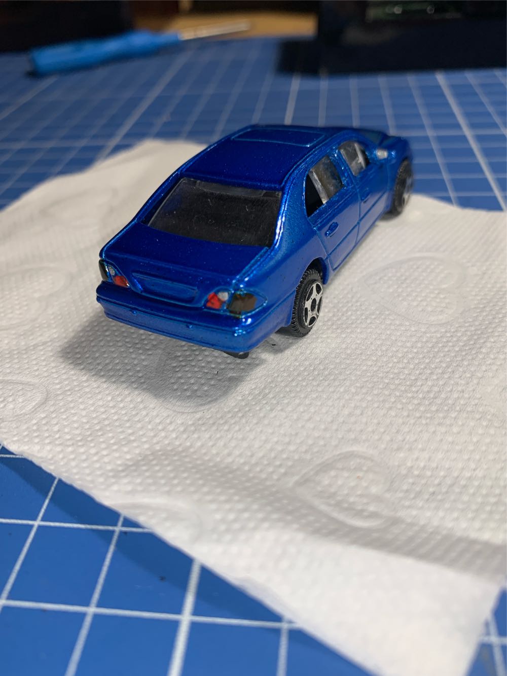 Lexus LS430 - Motor Max toy car collectible - Main Image 4