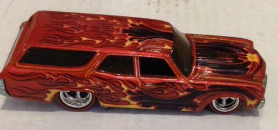 Chevelle SS Wagon Naranja - Hot Wheels toy car collectible - Main Image 2