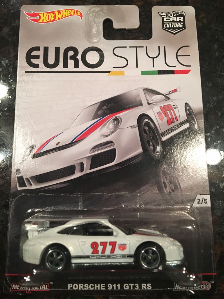 TOMICA 137 - Plesiosauria Transporter