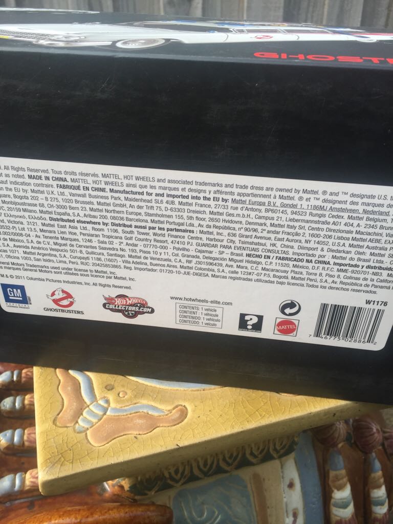 Hot Wheels Elite - Movie Car toy car collectible - Main Image 2