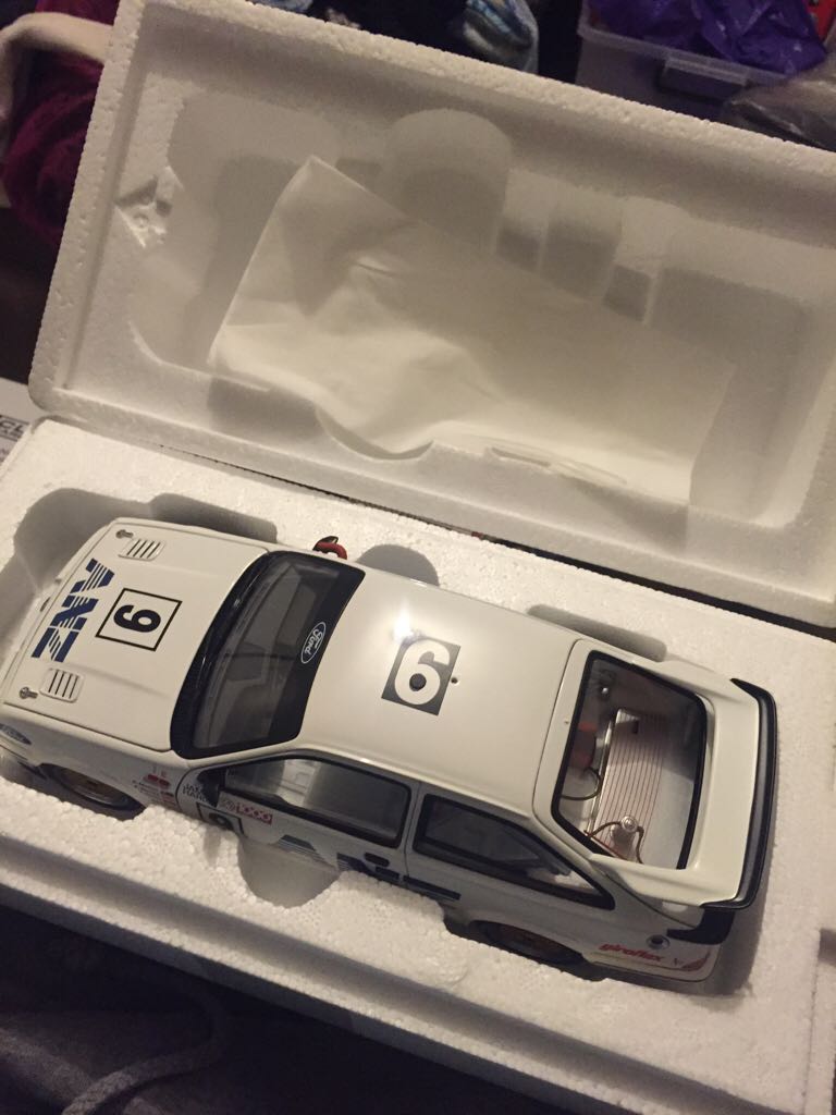 Autoart - Touring Car toy car collectible - Main Image 1