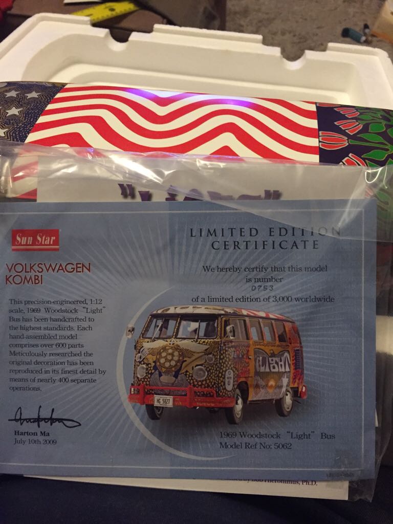 Sun Star - Bus toy car collectible - Main Image 2