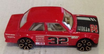 Datsun Bluebird 510 Rojo - Hot Wheels toy car collectible - Main Image 2