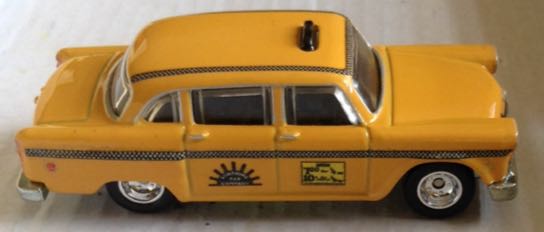 Taxi Checker Marathon Cab Amarillo - Hot Wheels toy car collectible - Main Image 2