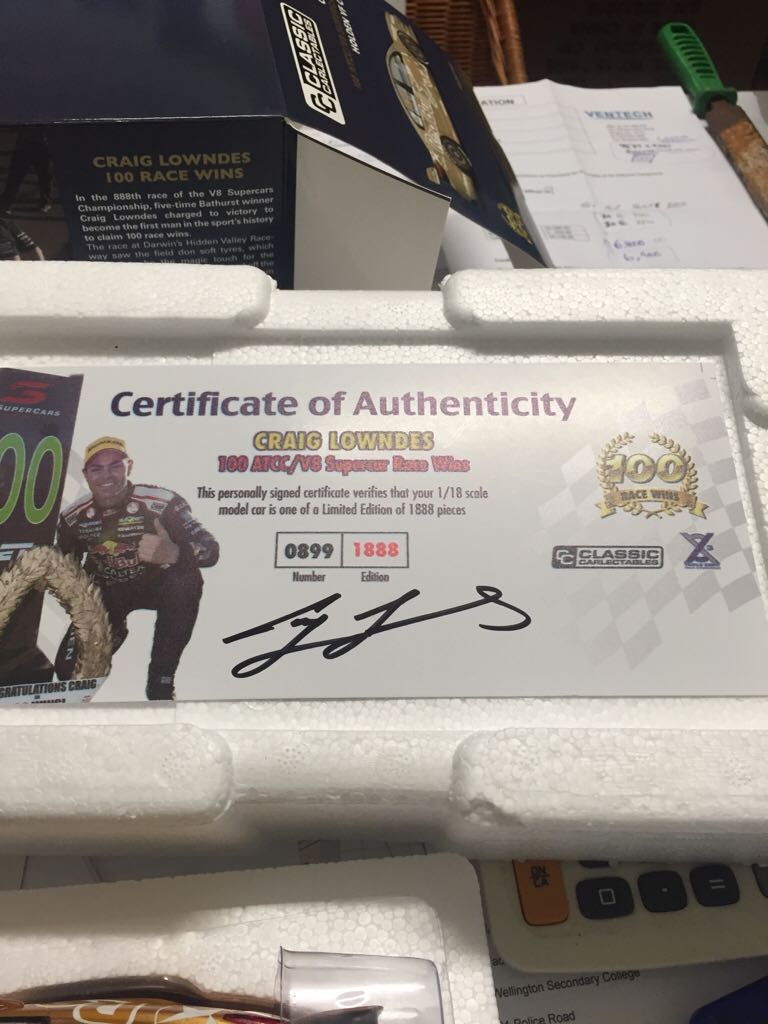 Classic Carlectibles  - V8 Supercars toy car collectible - Main Image 2