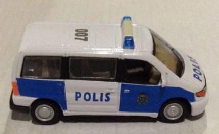 Patrulla Mercedes Benz Vito - Signature toy car collectible - Main Image 2