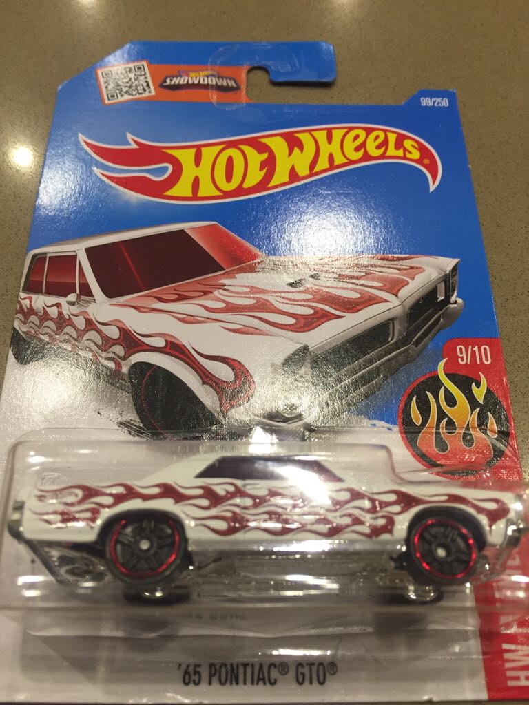 1965 Pontiac GTO - 2016 HW Flames toy car collectible - Main Image 1