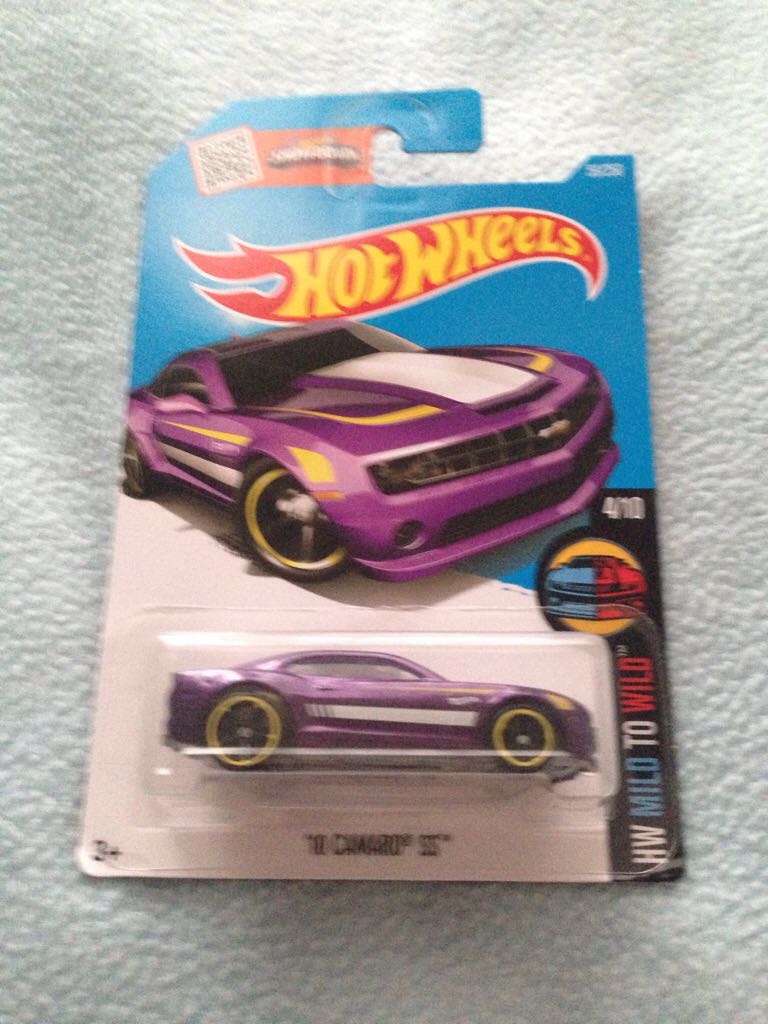 ’10 Camaro SS - ’16 HW Mild To Wild toy car collectible - Main Image 1