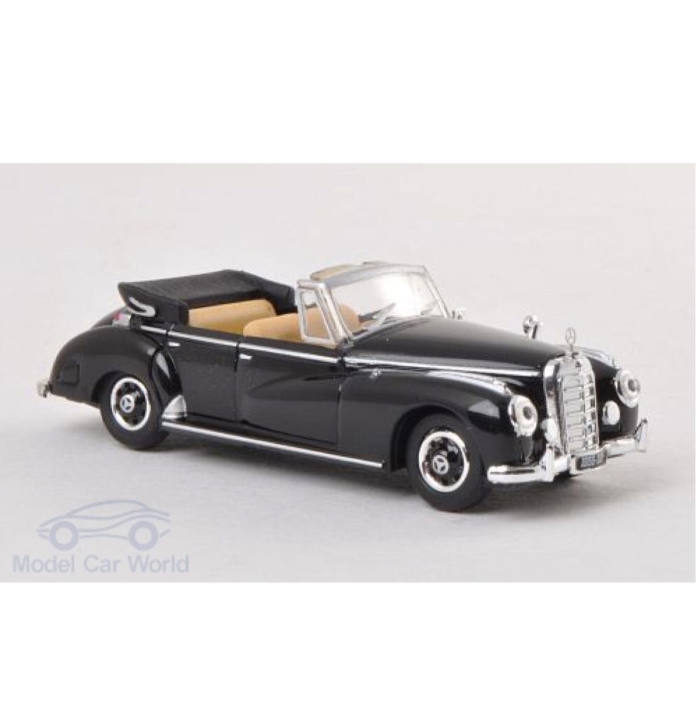 300c Cabriolet - Mercedes-Benz toy car collectible - Main Image 2