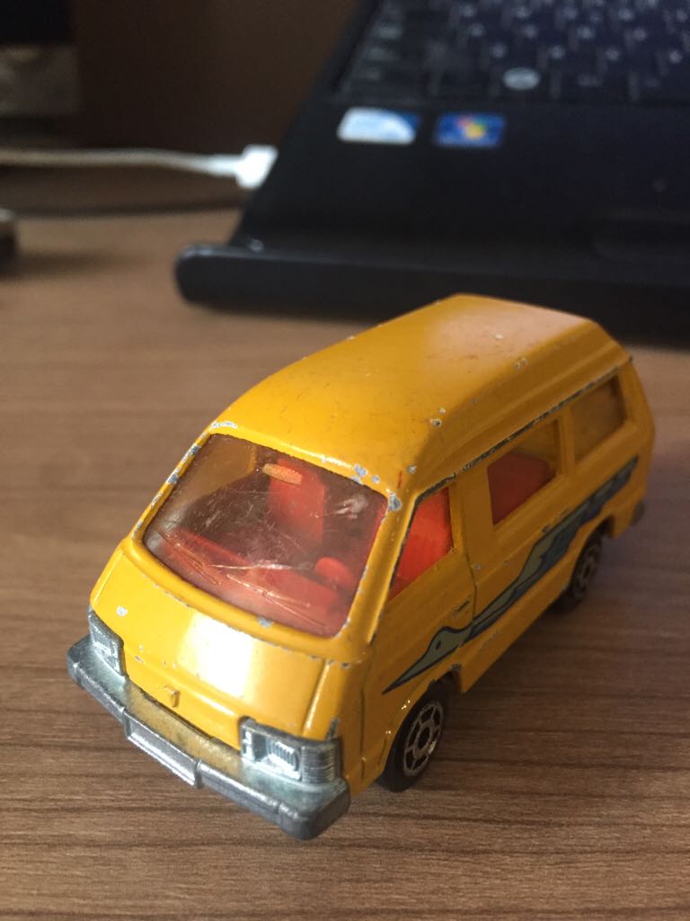 Toyota Lite Ace - Majorette toy car collectible - Main Image 1