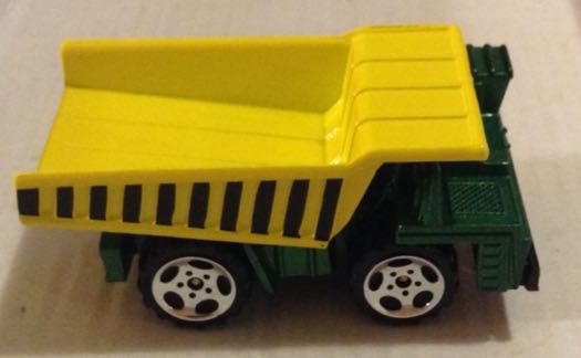 Dump Truck Verde Y Amarillo - Machtbox toy car collectible - Main Image 2