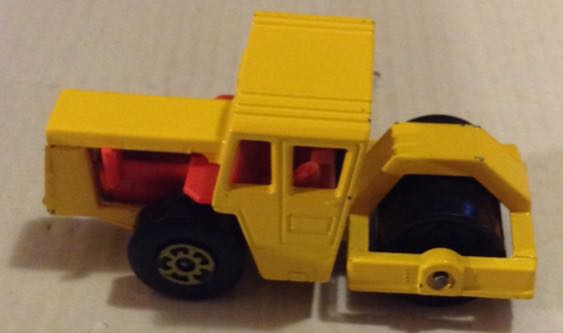 Bomag Road Roller Amarillo - Machtbox toy car collectible - Main Image 2