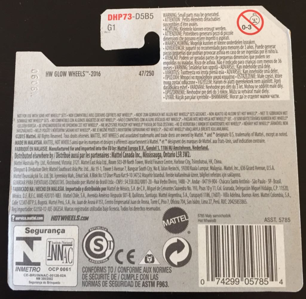 F1 Racer - HW Glow Wheels toy car collectible - Main Image 2