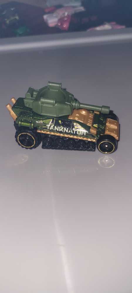 Hot Wheels Tanknator  toy car collectible - Main Image 2